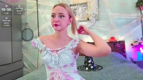 Snapshot of foxblondiee chatting on October 30, 2025, 9:44 am Ruby online show from October 30, 2025, 9:44 am