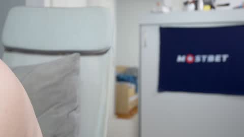 CUSTOM PHOTOS AND VIDEOS -  online show from December 22, 2024, 12:16 pm