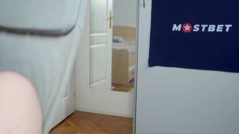 CUSTOM PHOTOS AND VIDEOS -  online show from January 28, 2025, 11:06 am