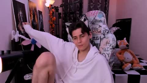 Foxicfu online show from April 9, 2026, 1:38 pm