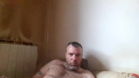 Snapshot of foxxx1982 chatting on July 16, 2026, 11:27 am foxxx1982 online show from July 16, 2026, 11:27 am