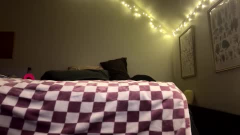 Rainbow online show from March 6, 2026, 8:00 am