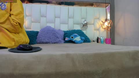 Foxxy  online show from March 28, 2026, 11:21 am