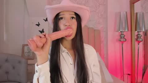 Foxy online show from September 15, 2025, 7:58 pm