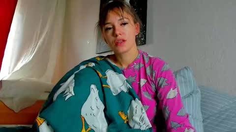 Foxy online show from September 22, 2025, 1:07 am