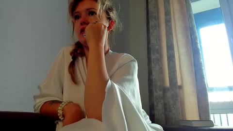 Snapshot of foxy_blond chatting on May 15, 2026, 12:39 am Foxy online show from May 15, 2026, 12:39 am