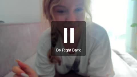 Snapshot of foxy_blond chatting on May 27, 2026, 12:40 am Foxy online show from May 27, 2026, 12:40 am