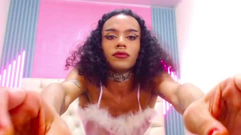Ella online show from February 27, 2025, 6:20 pm