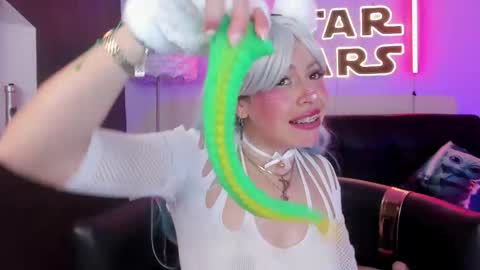 Miss Evans online show from February 27, 2026, 6:19 pm