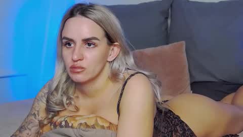 Foxy Kimmi online show from February 24, 2026, 6:33 am