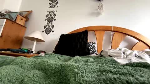 foxy_silver online show from March 16, 2026, 1:37 pm