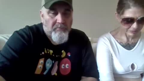 Snapshot of foxyfang chatting on January 27, 2025, 2:35 pm foxyfang online show from January 27, 2025, 2:35 pm