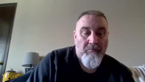 Snapshot of foxyfang chatting on March 8, 2025, 2:40 pm foxyfang online show from March 8, 2025, 2:40 pm