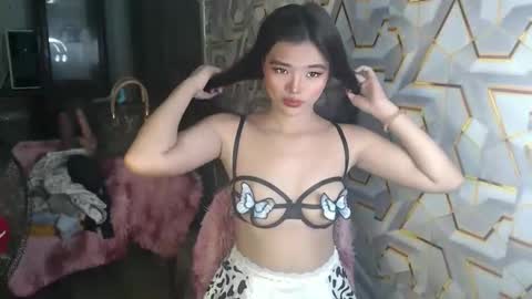 foxygoddess19 online show from September 17, 2025, 4:58 am