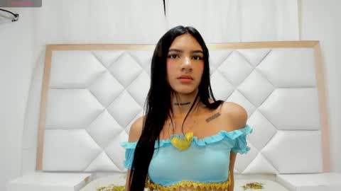 foxyhillx online show from October 30, 2025, 8:09 pm