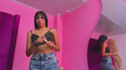 foxyhillx online show from January 5, 2026, 9:51 pm