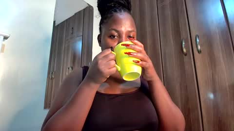 Kayla online show from January 6, 2025, 4:04 am