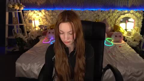 Snapshot of foxymayy chatting on May 9, 2026, 1:05 pm Maya online show from May 9, 2026, 1:05 pm