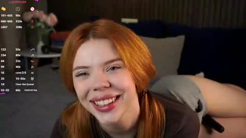 Jane Foxy online show from December 5, 2025, 6:33 am