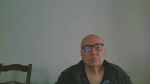 Snapshot of fra94 chatting on October 22, 2025, 12:27 pm fra94 online show from October 22, 2025, 12:27 pm