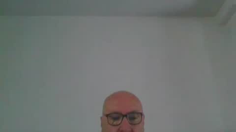 Snapshot of fra94 chatting on June 11, 2026, 12:03 pm fra94 online show from June 11, 2026, 12:03 pm