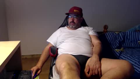 Fraboys online show from April 1, 2026, 5:41 am