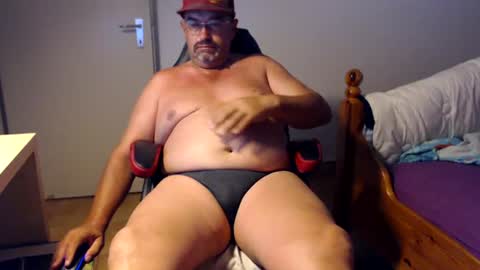 Snapshot of fraboys chatting on July 20, 2026, 6:17 am Fraboys online show from July 20, 2026, 6:17 am