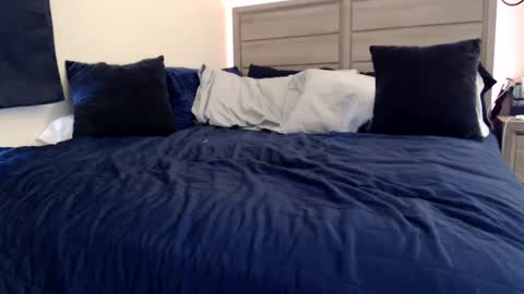 Angel online show from December 5, 2024, 6:44 pm