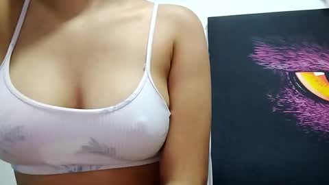 Sofa online show from March 2, 2026, 2:36 am