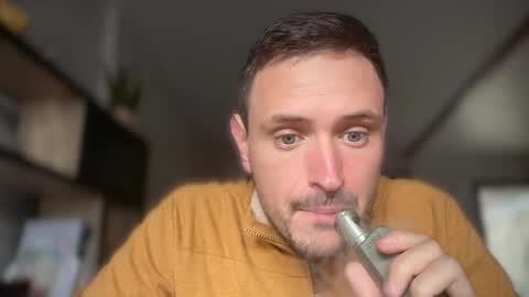 fraisetagada359 online show from November 5, 2025, 11:43 am