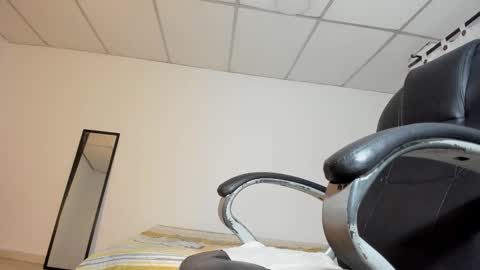 Fran online show from January 13, 2026, 4:07 am