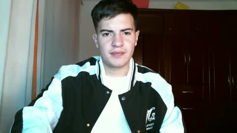 franccesco_699 online show from December 10, 2024, 11:19 pm