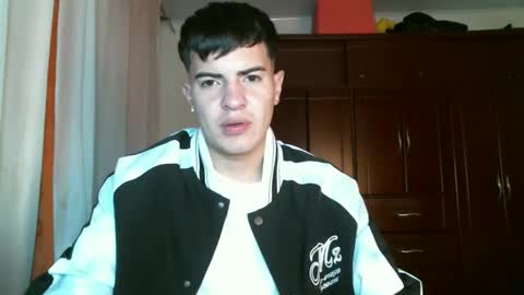 franccesco_699 online show from December 22, 2024, 1:01 am