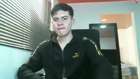 franccesco_699 online show from December 26, 2024, 4:58 pm