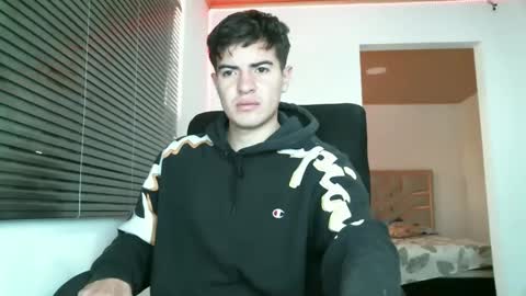 franccesco_699 online show from January 9, 2025, 5:33 pm