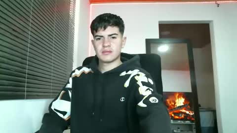 franccesco_699 online show from January 11, 2025, 4:46 pm