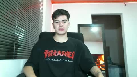 franccesco_699 online show from January 12, 2025, 4:40 pm