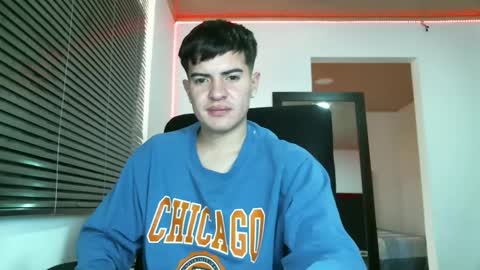 franccesco_699 online show from January 13, 2025, 5:12 pm