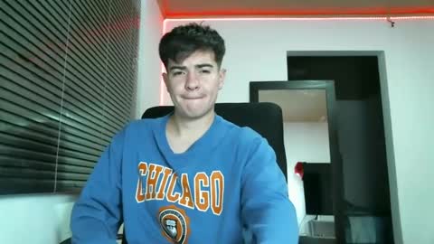 franccesco_699 online show from January 16, 2025, 1:06 am