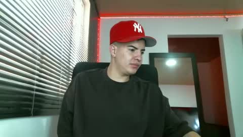 franccesco_699 online show from January 21, 2025, 5:09 pm