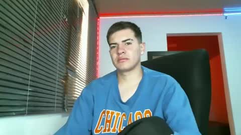 franccesco_699 online show from January 25, 2025, 5:40 pm