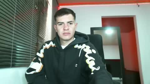 franccesco_699 online show from January 26, 2025, 3:25 pm