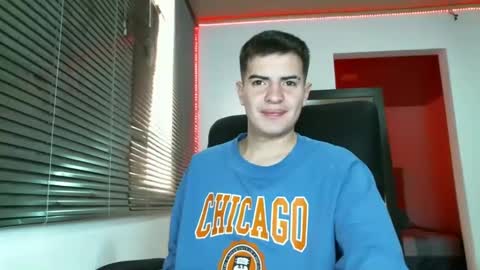 franccesco_699 online show from February 9, 2025, 5:33 pm