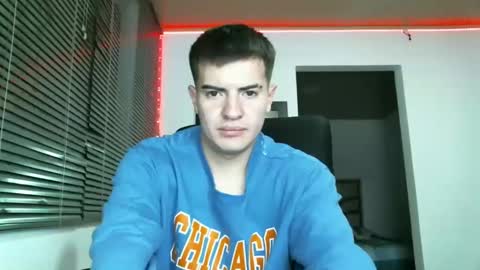 franccesco_699 online show from February 12, 2025, 2:03 am