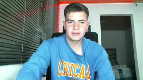 franccesco_699 online show from February 16, 2025, 1:58 am