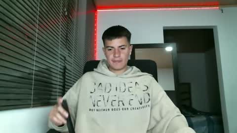 franccesco_699 online show from February 19, 2025, 12:46 am