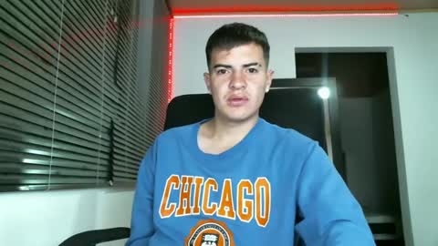 franccesco_699 online show from February 26, 2025, 12:16 am