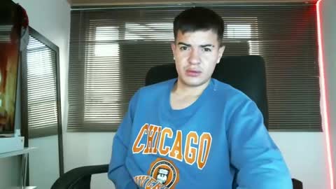 franccesco_699 online show from March 1, 2025, 3:27 pm