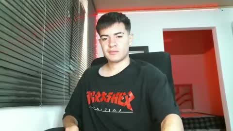 franccesco_699 online show from March 8, 2025, 4:17 pm