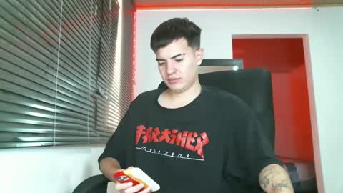 franccesco_699 online show from March 11, 2025, 3:34 pm